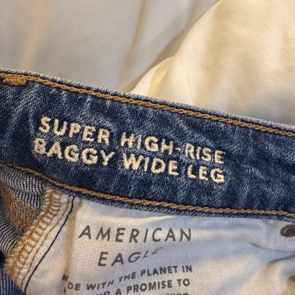 American Eagle Outfitters Super High-Rise Baggy Wide Leg - Picture 3 of 4